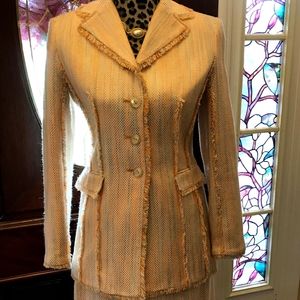 Gorgeous Yellow Suit.